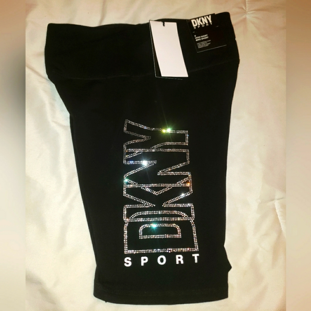 DKNY Sport bike shorts